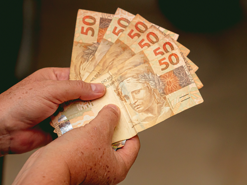 Bolsa Verde Reinstituída: 30 mil famílias recebem auxílio de R$ 300 do Governo