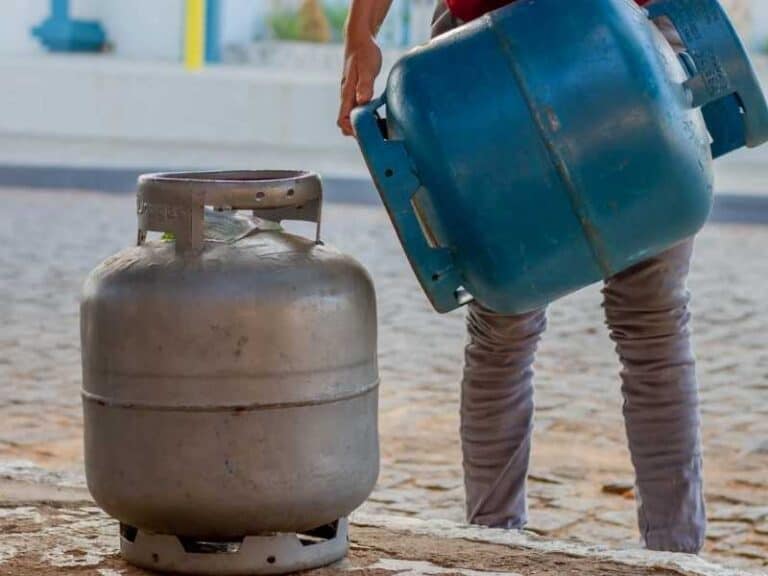 Financial Challenge: How to Save on Cooking Gas and Ease the Family Budget
