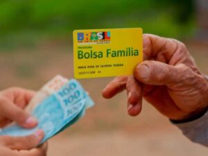 Como o Bolsa Família e o Brasil Sem Fome trabalham juntos contra a pobreza
