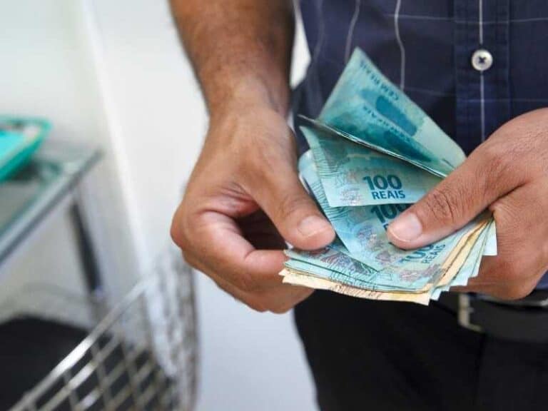 10 anys d&rsquo;auxili de R$ 200: mil milions de reals mobilitzats amb &egrave;xit