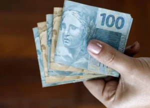 Bolsa Família anuncia desembolso extraordinário de R$ 1,8 mil para seus beneficiários.
