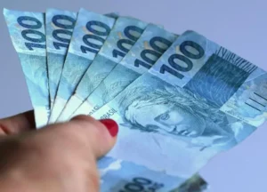 Empréstimo diferenciado da Caixa para determinados brasileiros; verifique se pode beneficiar-se.
