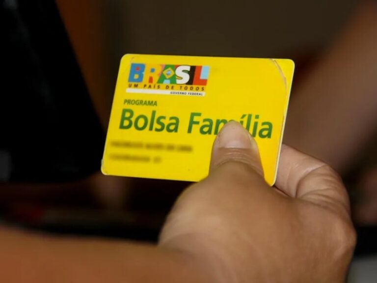 Registration for Bolsa Fam&iacute;lia: Find out which documents are required at CRAS.