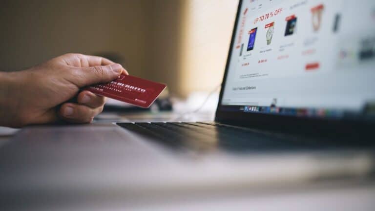 Santander offers no annual fee for customers