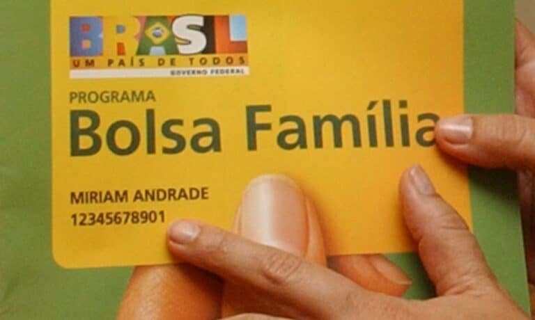 Veja quem vai receber o Bolsa Fam&iacute;lia na segunda-feira