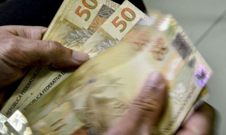 Brasileiros podem ganhar dinheiro após falha do Banco do Brasil