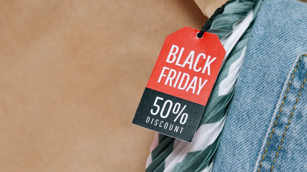 Black Friday: Amazon tem produtos com 50% de descontos