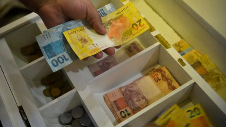 THESE public servants can participate in Desenrola Brasil