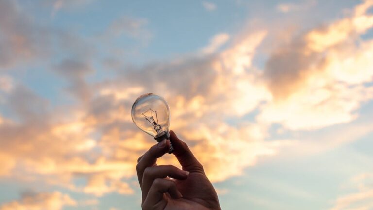Aten&ccedil;&atilde;o! Conta de luz pode aumentar em breve