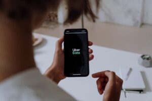 Novo servi&ccedil;o da Uber surpreende clientes. Entenda