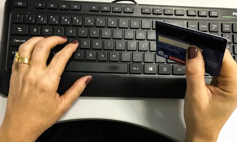Importados de at&eacute; US$ 50 continuam sem taxa&ccedil;&atilde;o; confira