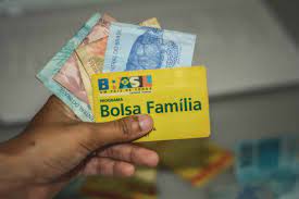 Saiba como receber até R$950 pelo Caixa Tem com Bolsa Família e benefícios em Março!