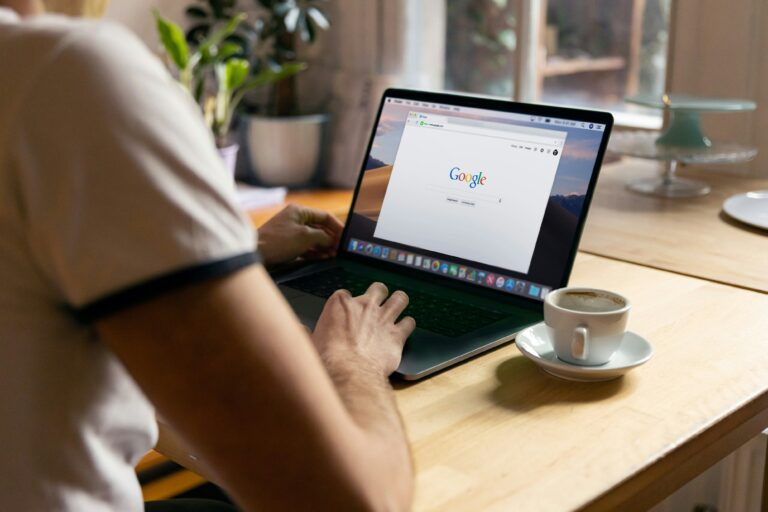 Google aumenta recursos e agiliza a busca por Benef&iacute;cios Sociais